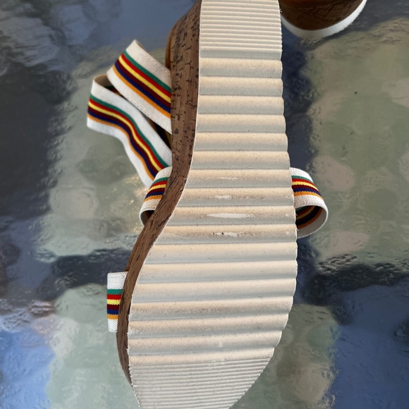 EDL Women's Pop Memory Foam Colorful Platform Sandals - Picture 9 of 10